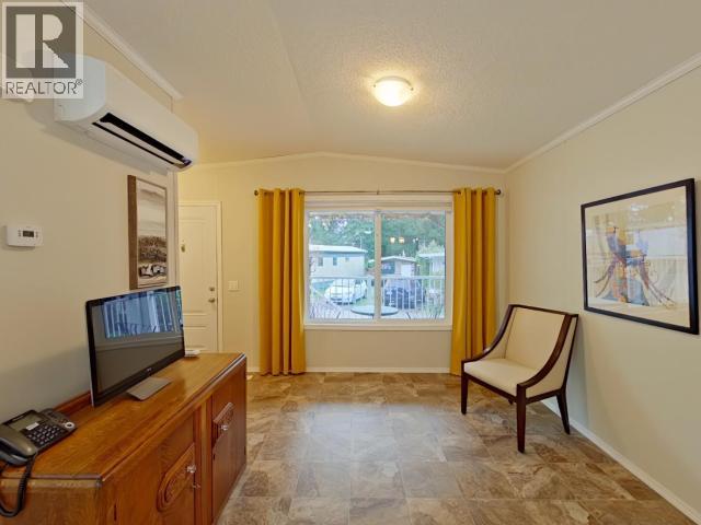 15-8425 HIGHWAY 101, Powell River