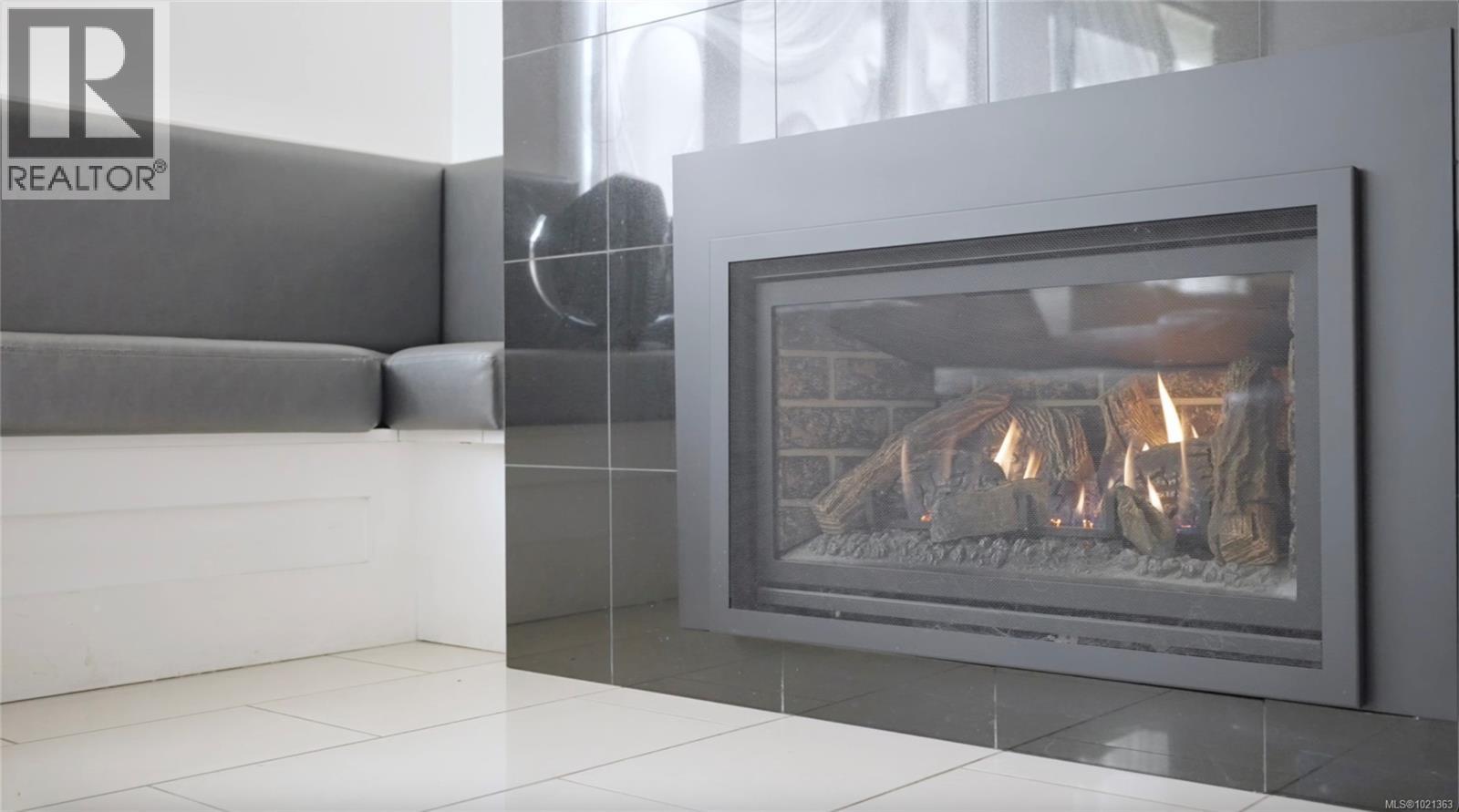 2047 Oak Bay Ave, Oak Bay