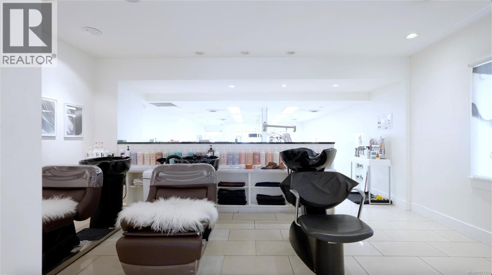 2047 Oak Bay Ave, Oak Bay