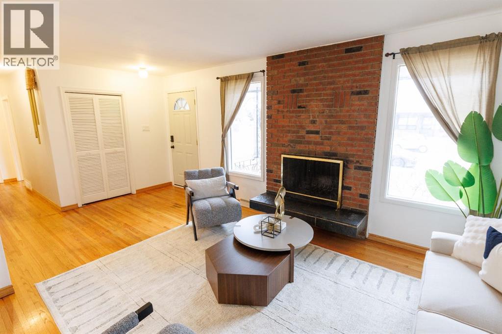 Single Family House Bungalow for Sale in  Lynndale Crescent SE Ogden Calgary 