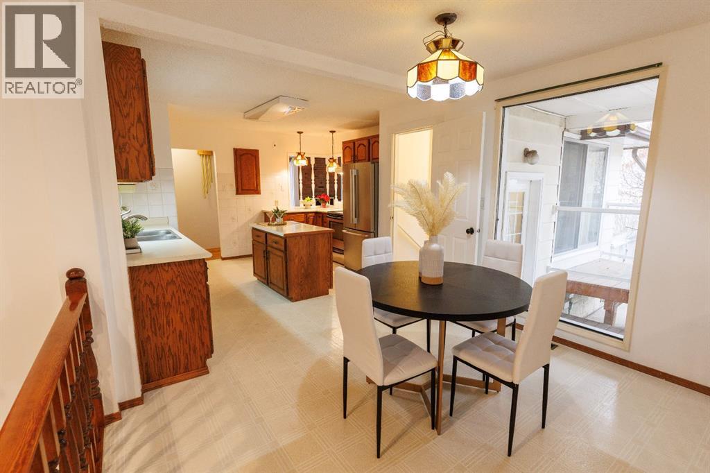 Single Family House Bungalow for Sale in  Lynndale Crescent SE Ogden Calgary 