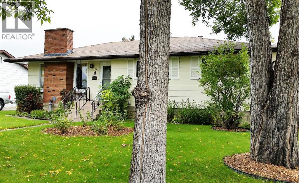 Single Family House Bungalow for Sale in  Lynndale Crescent SE Ogden Calgary 