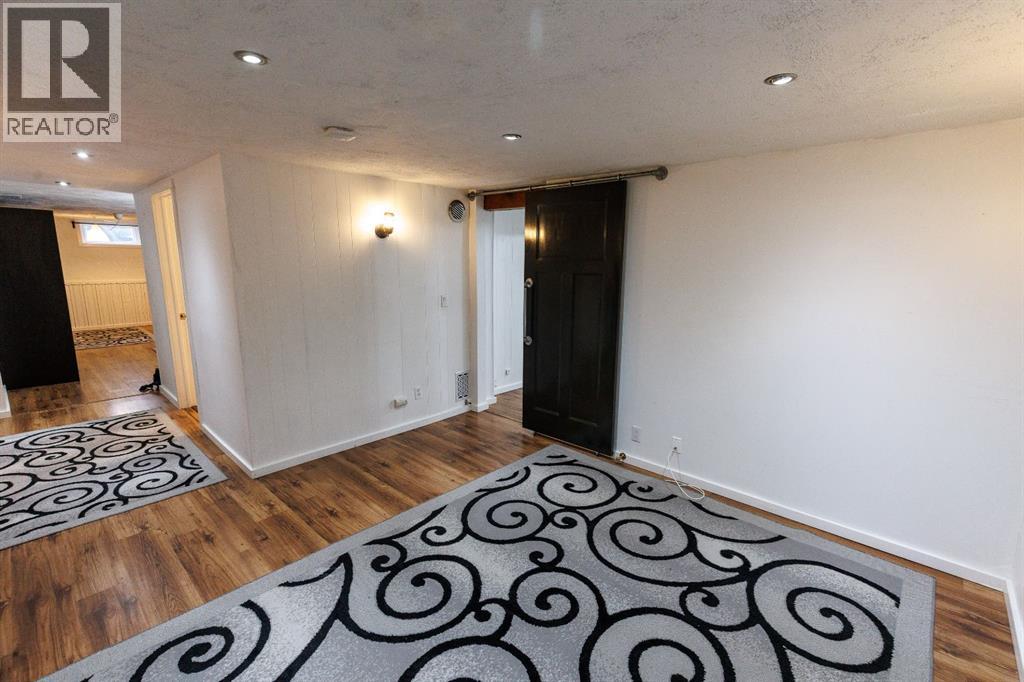 Single Family House Bungalow for Sale in  Lynndale Crescent SE Ogden Calgary 