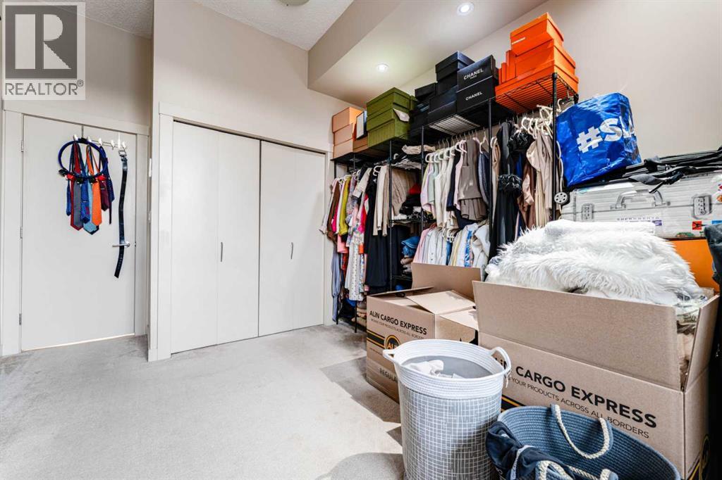 Single Family House for Sale in   Horton Road SW Haysboro Calgary 