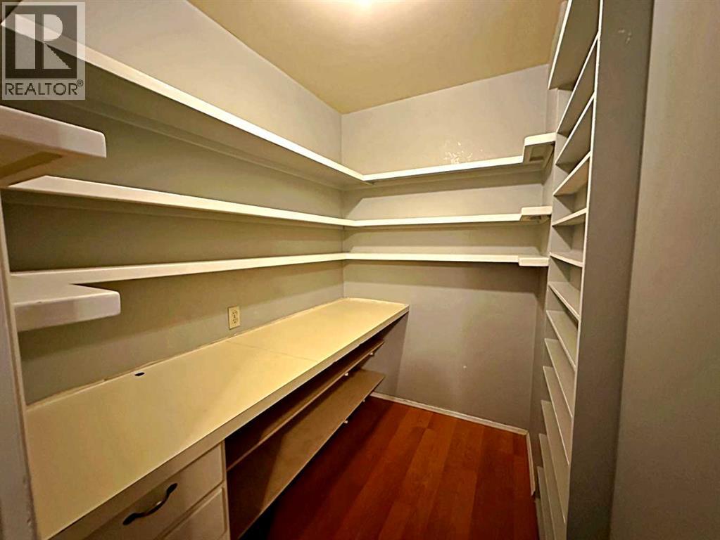 400 Silin Forest Road, Fort McMurray