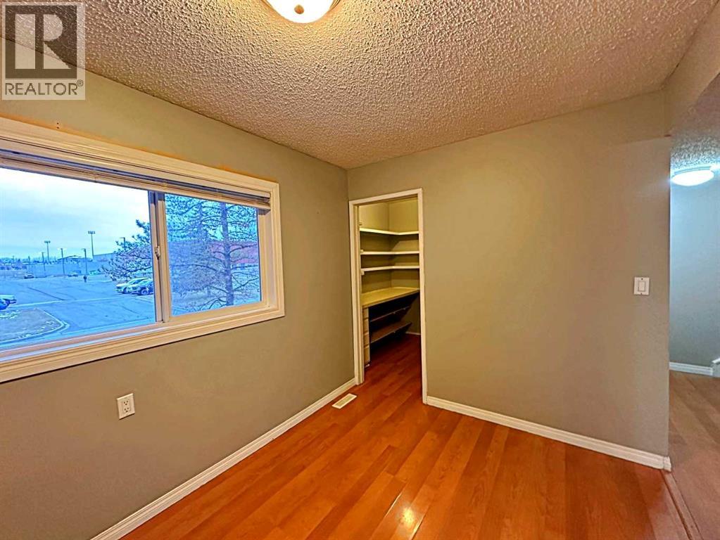 400 Silin Forest Road, Fort McMurray