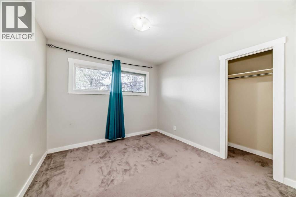 Single Family House Bungalow for Sale in   Street SE Southview Calgary 