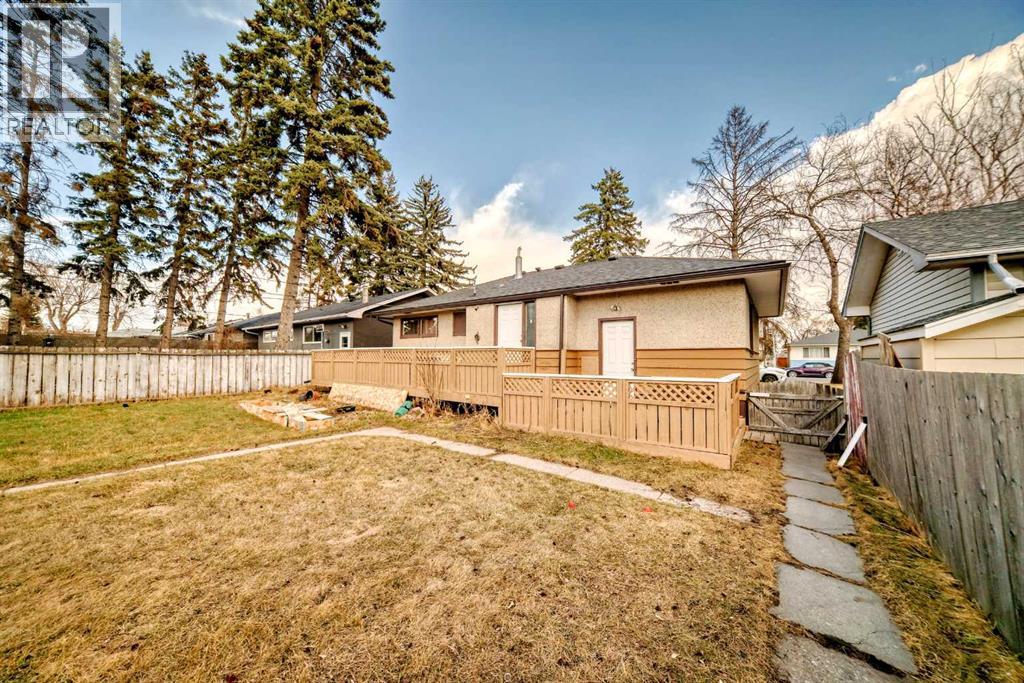 Single Family House Bungalow for Sale in   Street SE Southview Calgary 