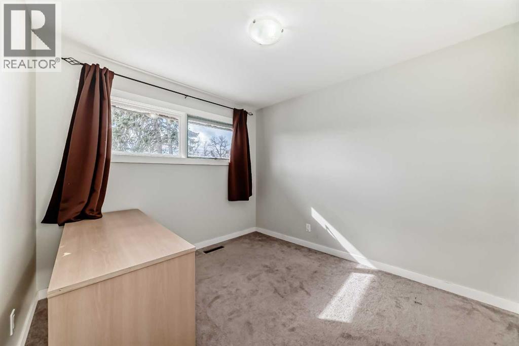 Single Family House Bungalow for Sale in   Street SE Southview Calgary 