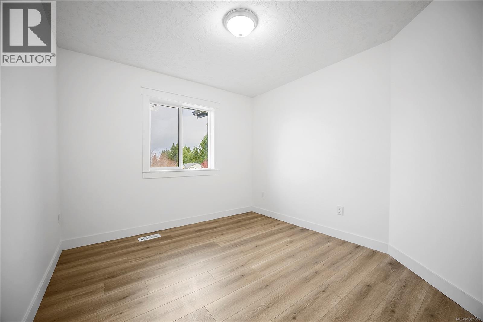 6001 Butcher Rd, Nanaimo