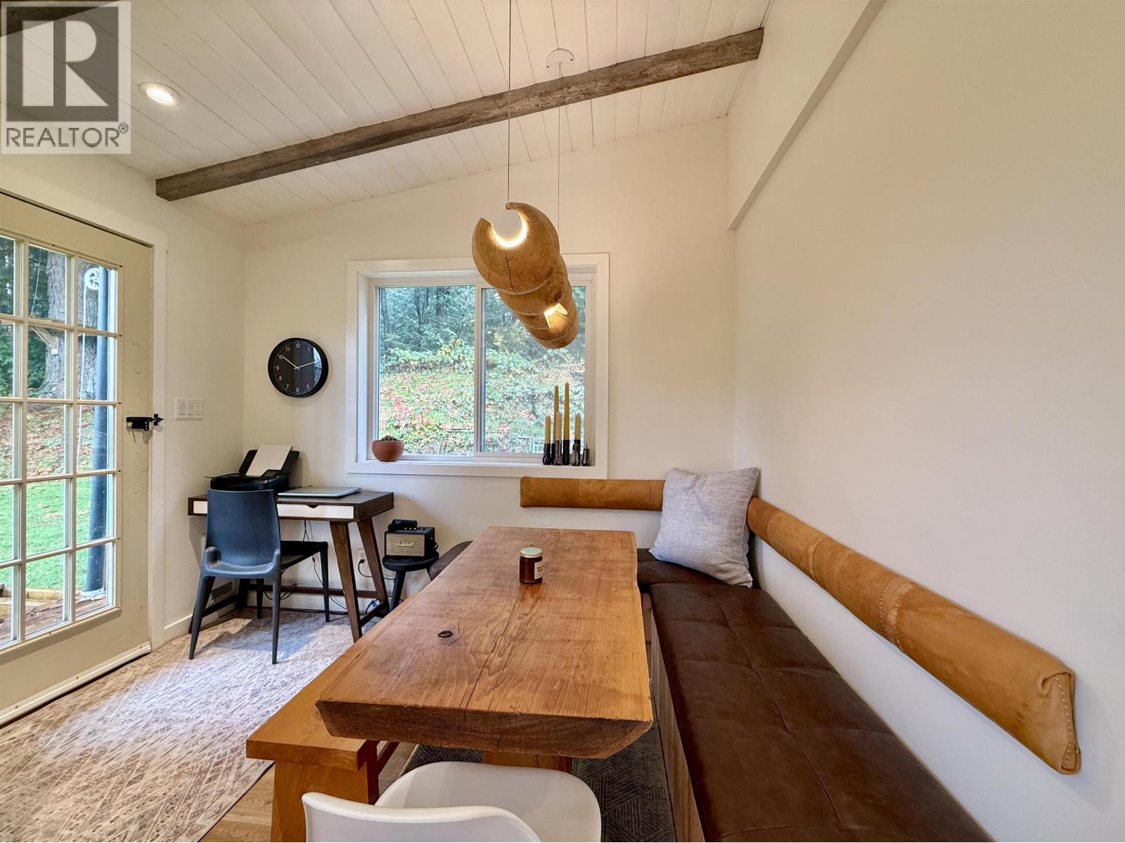 962 CEMETERY ROAD, Gibsons