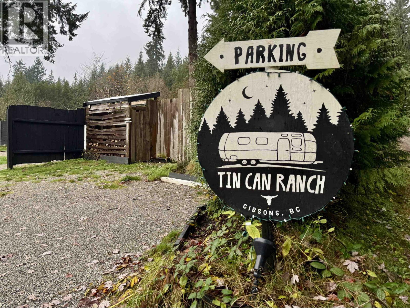 962 CEMETERY ROAD, Gibsons