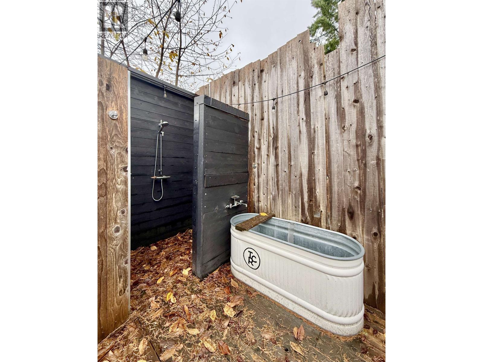 962 CEMETERY ROAD, Gibsons