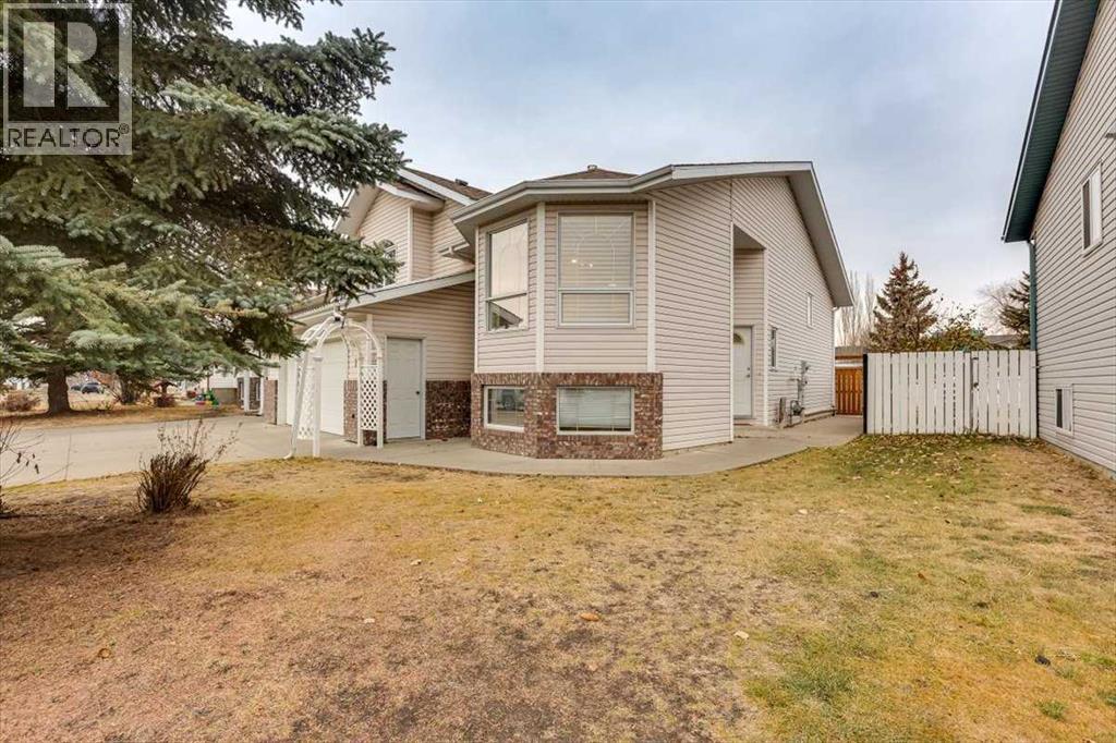 14 Lawrence Crescent, Red Deer