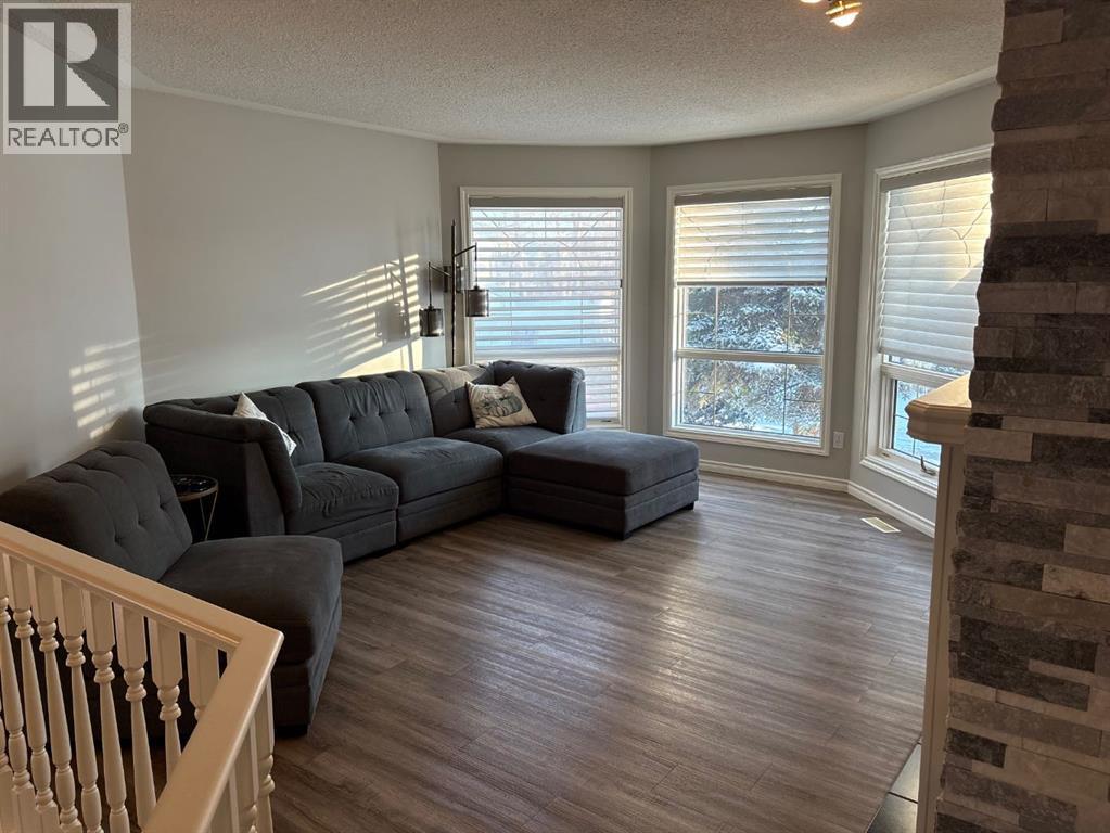 14 Lawrence Crescent, Red Deer