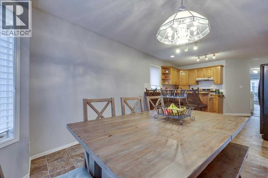 14 Lawrence Crescent, Red Deer