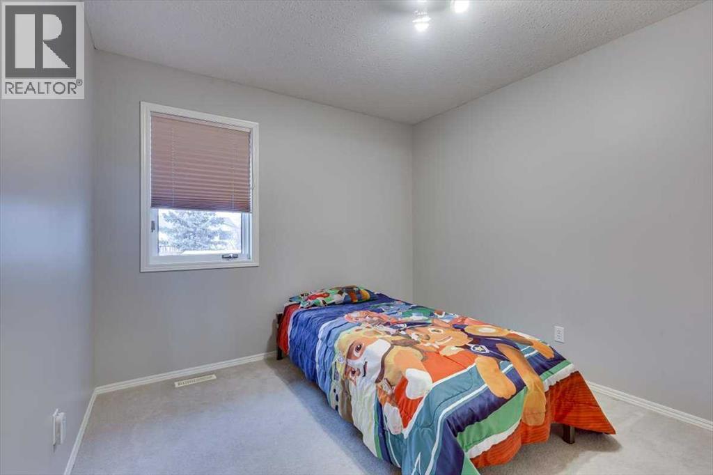 14 Lawrence Crescent, Red Deer