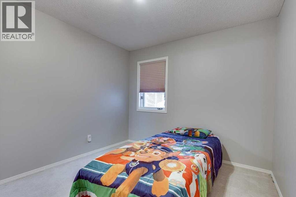 14 Lawrence Crescent, Red Deer