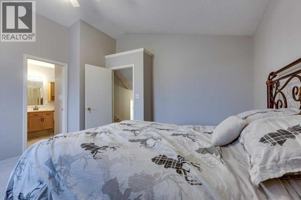 14 Lawrence Crescent, Red Deer