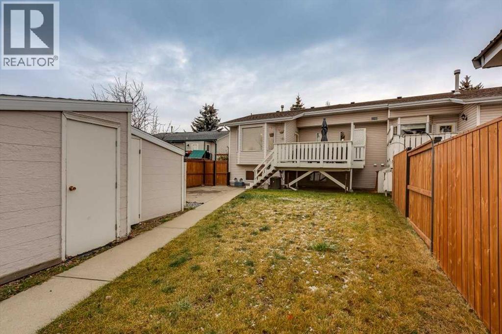 14 Lawrence Crescent, Red Deer