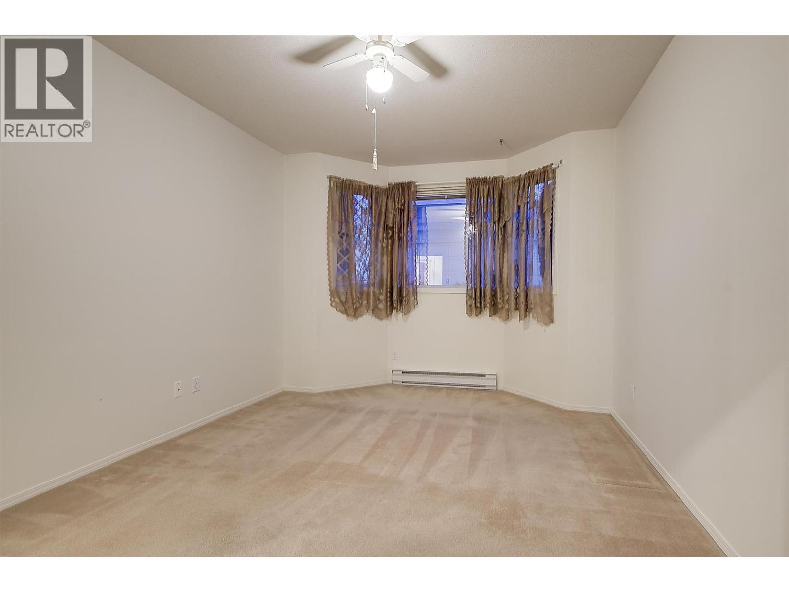 106 1329 KLO Road, Kelowna