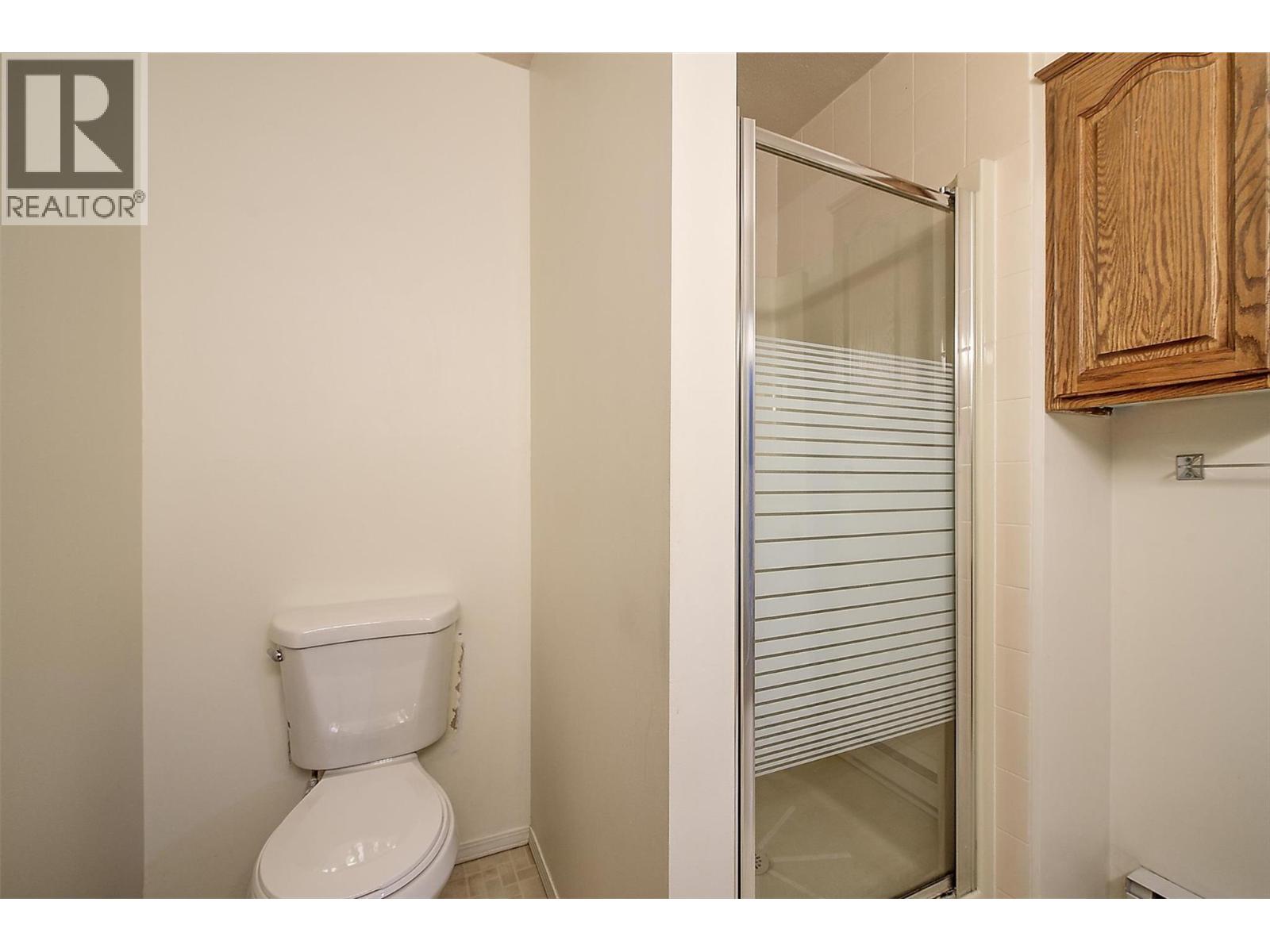 106 1329 KLO Road, Kelowna