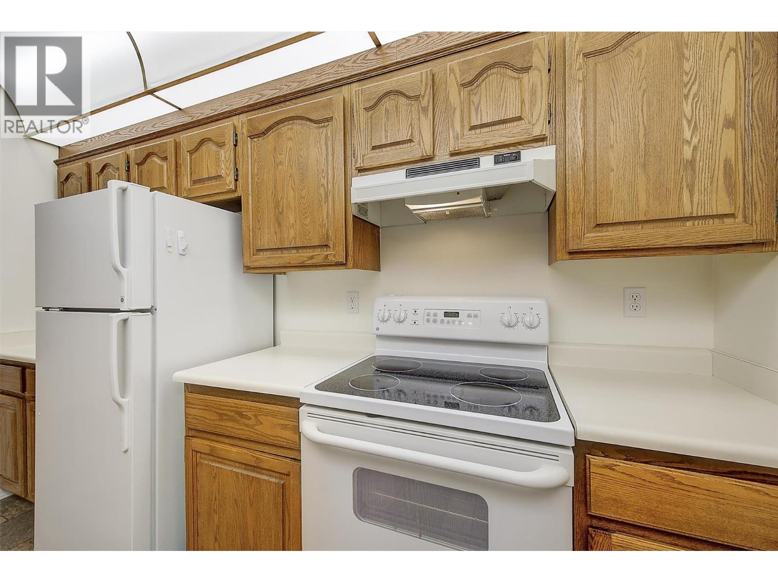 106 1329 KLO Road, Kelowna