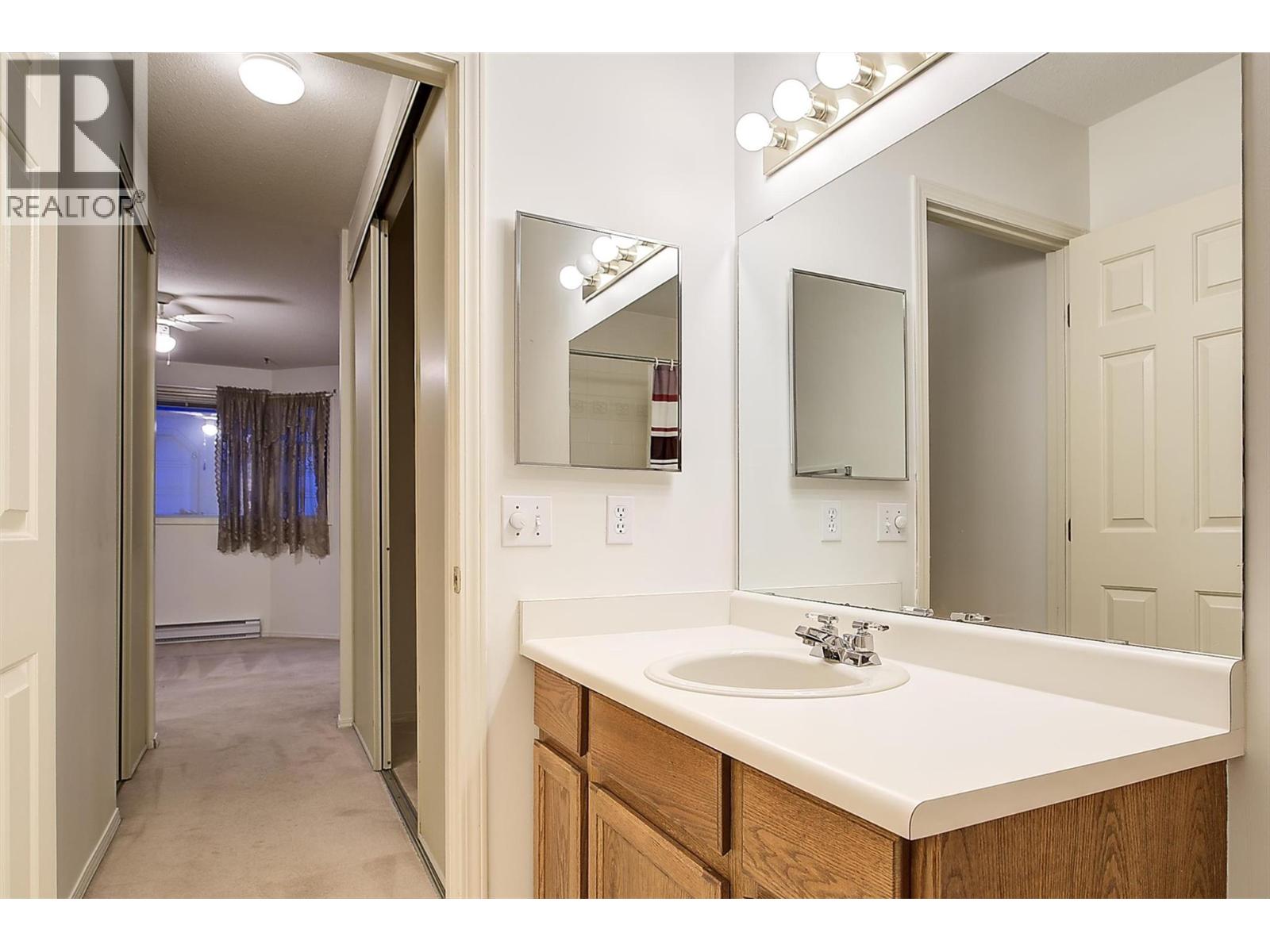 106 1329 KLO Road, Kelowna