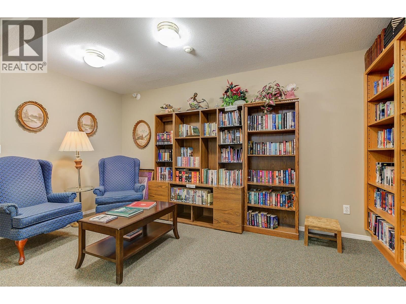 106 1329 KLO Road, Kelowna