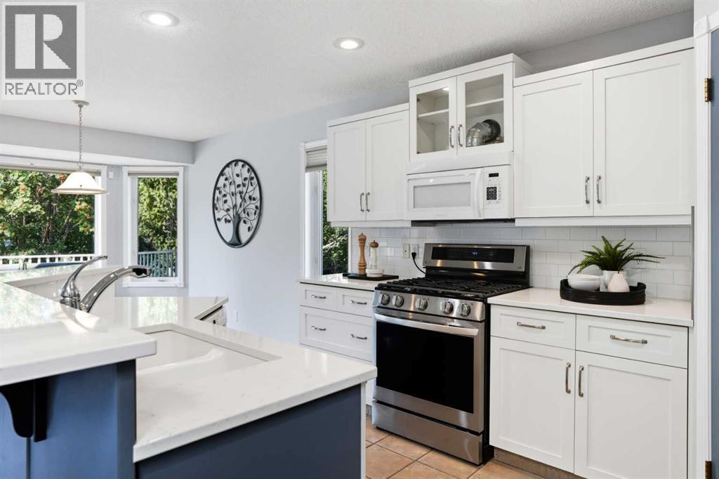 12 Bow Way, Cochrane