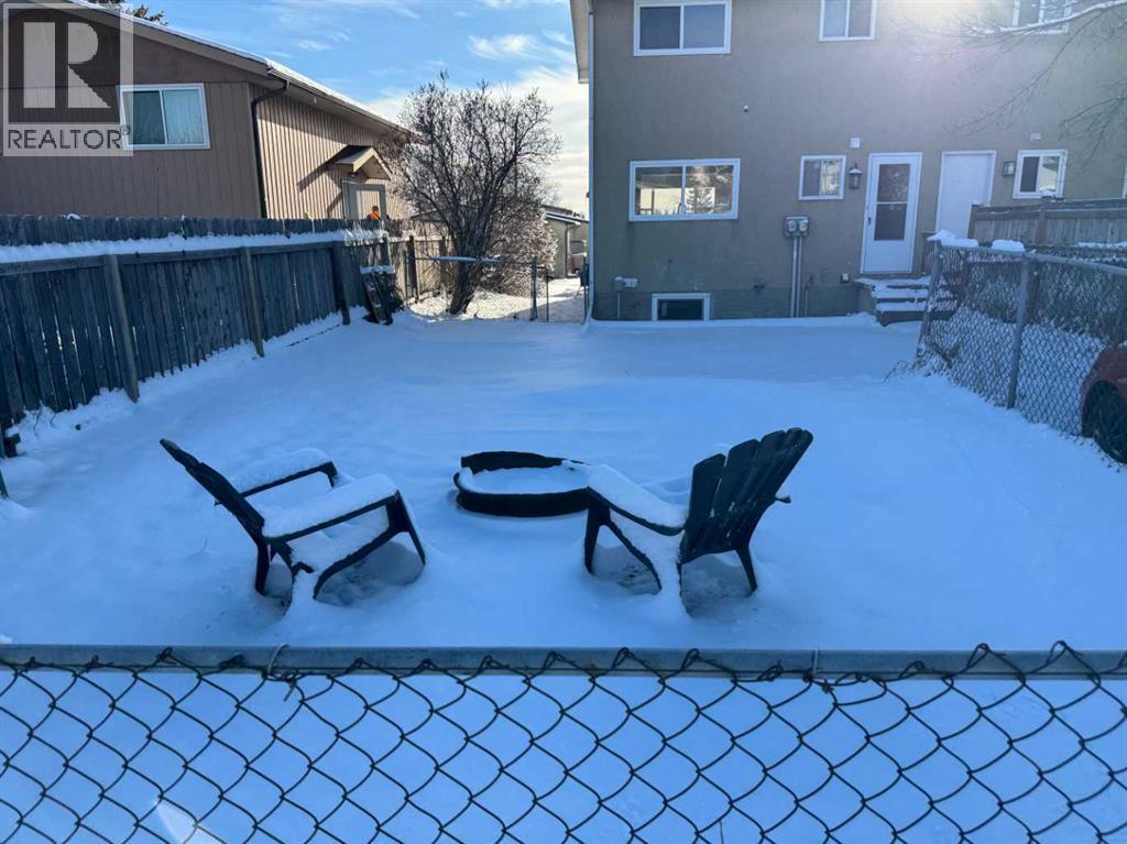 Single Family House for Sale in  Pinehill Road NE Pineridge Calgary 