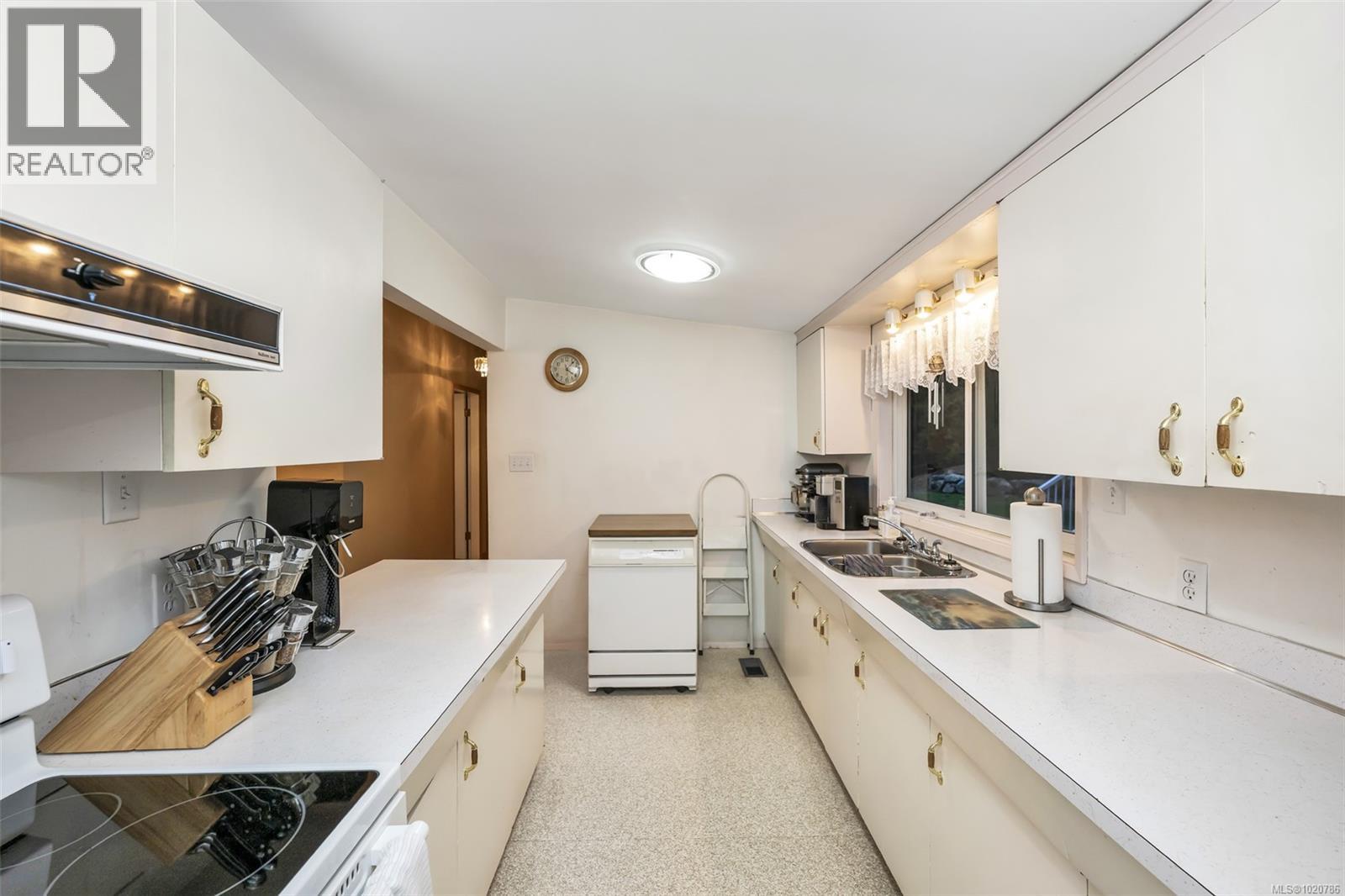 1113 Neild Rd, Metchosin