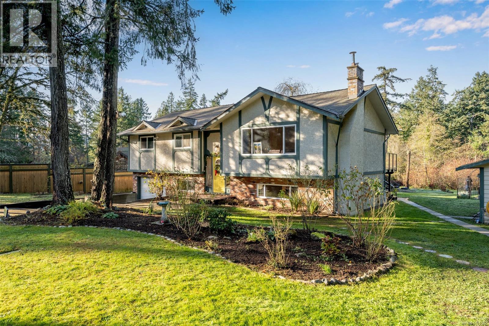  9440 Glenelg Avenue, North Saanich