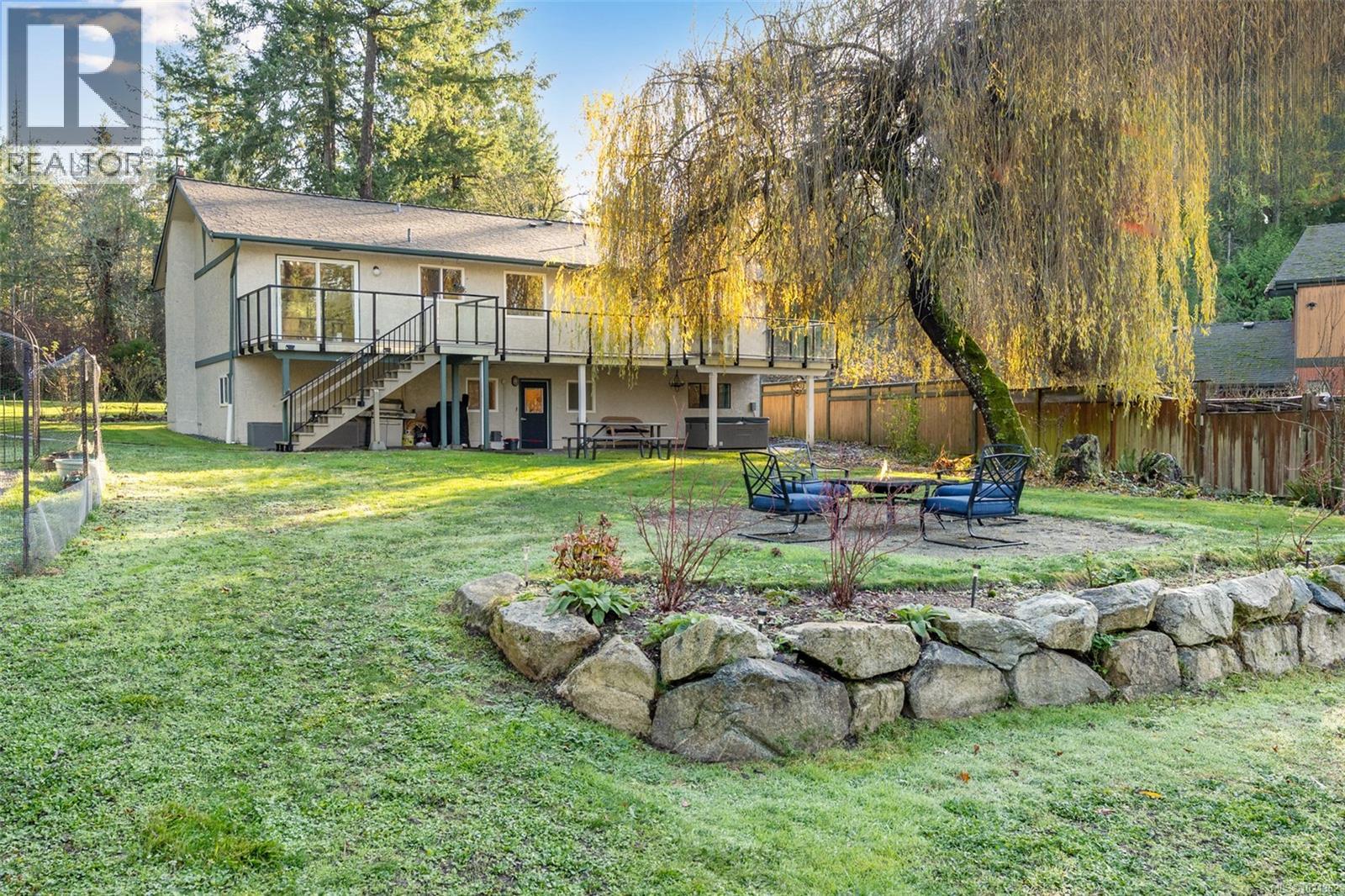  9440 Glenelg Avenue, North Saanich