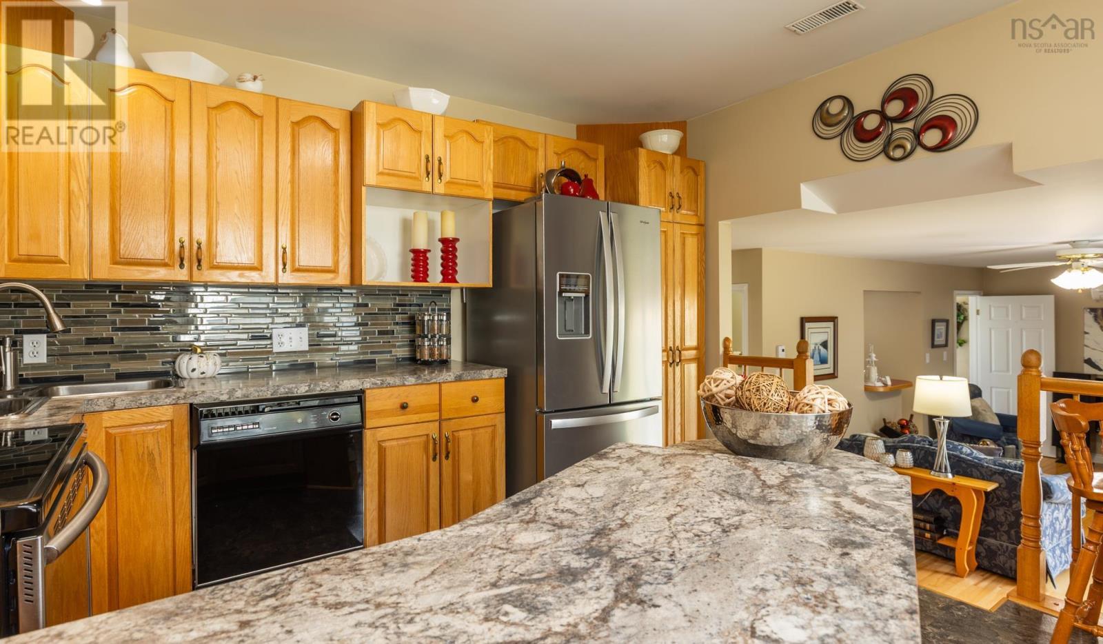 Property 32 of 48 of 5 Placid Court