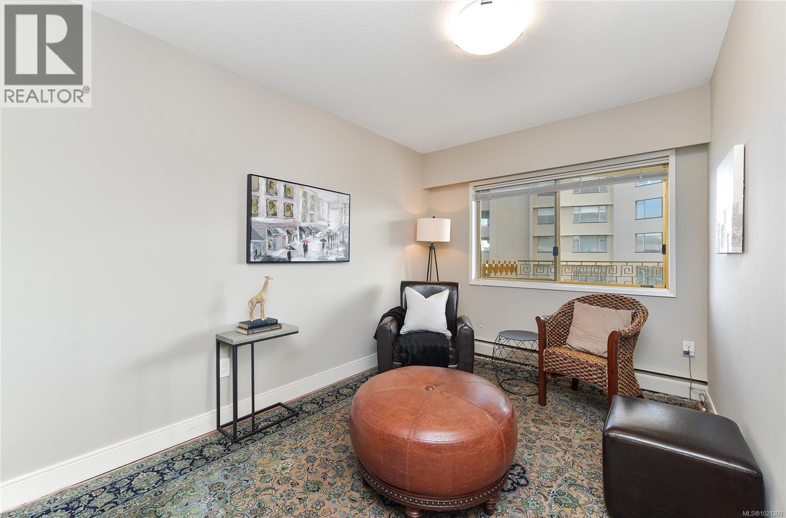 507 1440 BEACH Drive, Oak Bay