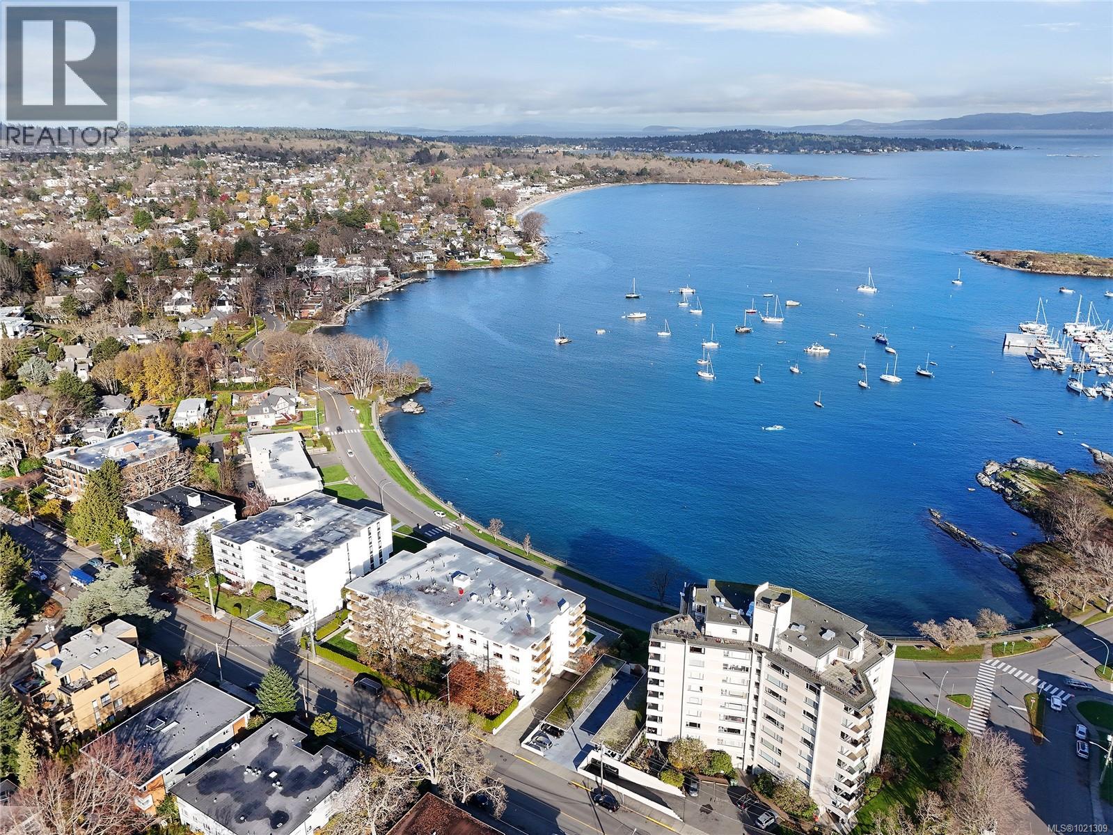 507 1440 BEACH Drive, Oak Bay