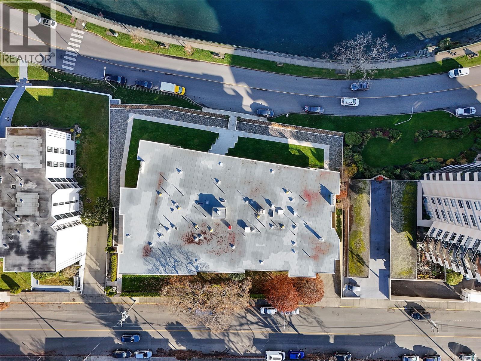 507 1440 BEACH Drive, Oak Bay