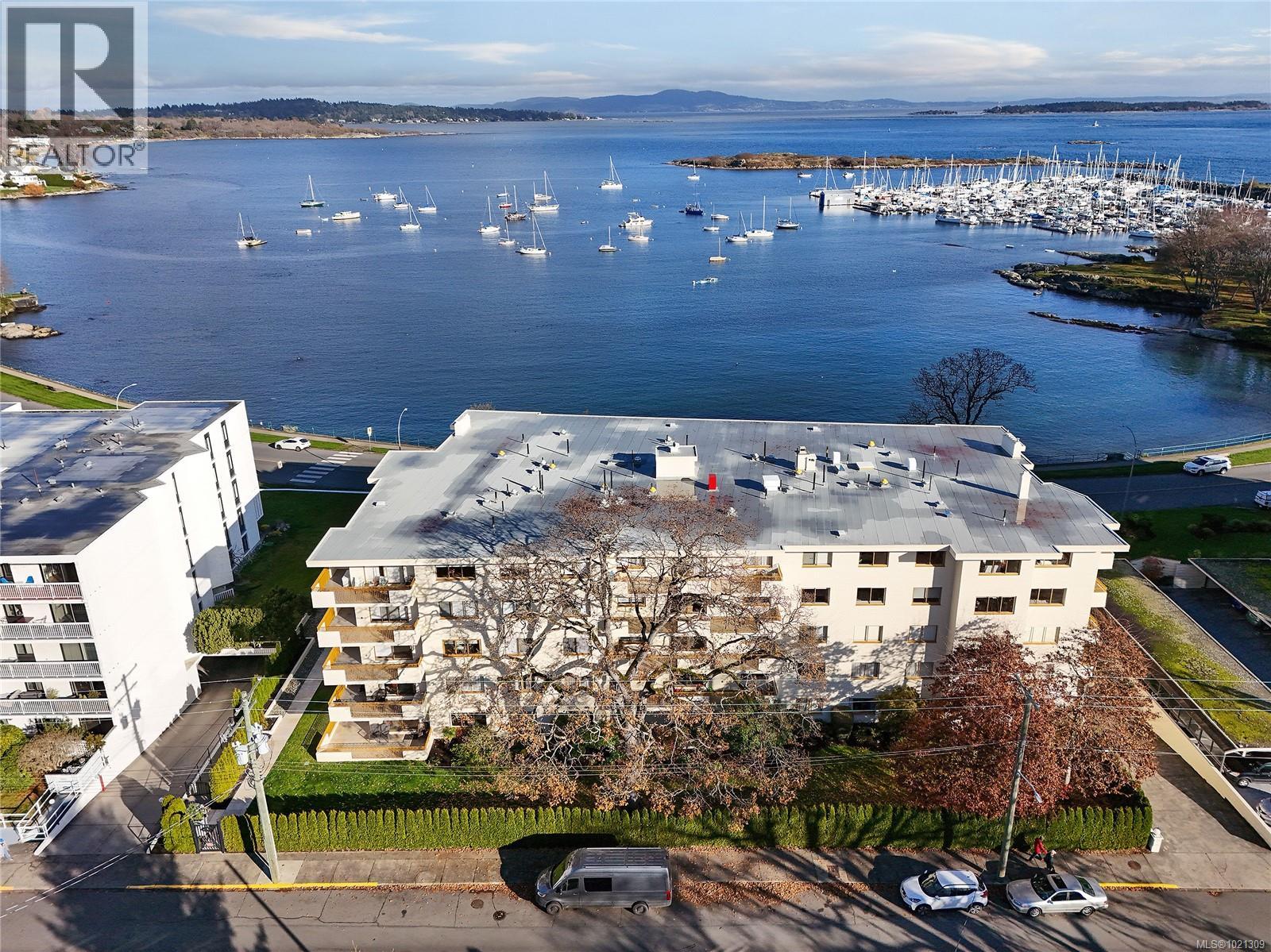 507 1440 BEACH Drive, Oak Bay