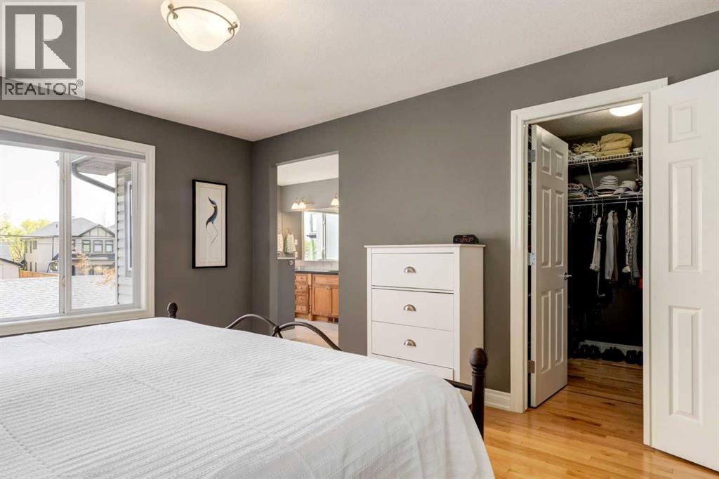 Single Family House for Sale in   Street SW Shaganappi Calgary 