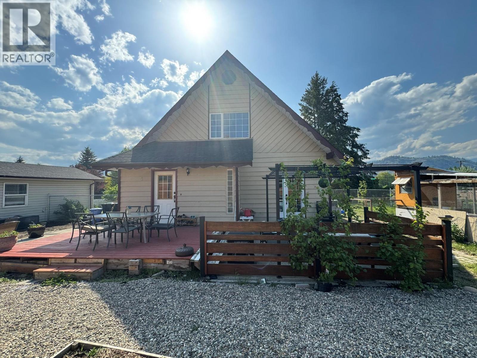  7137 TUCELNUIT Drive, Oliver