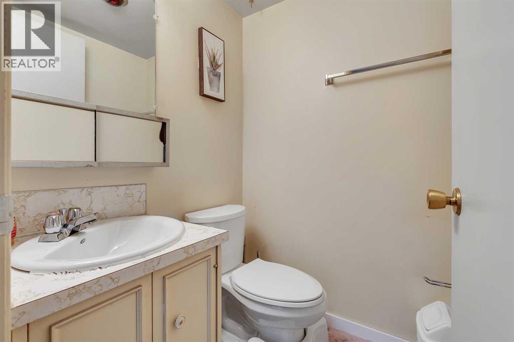 Single Family House for Sale in   Heritage Drive SE Acadia Calgary 