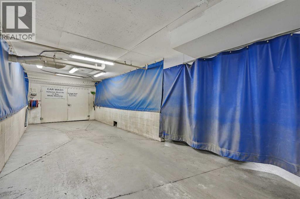 Single Family House for Sale in   Princeton Way SW Eau Claire Calgary 