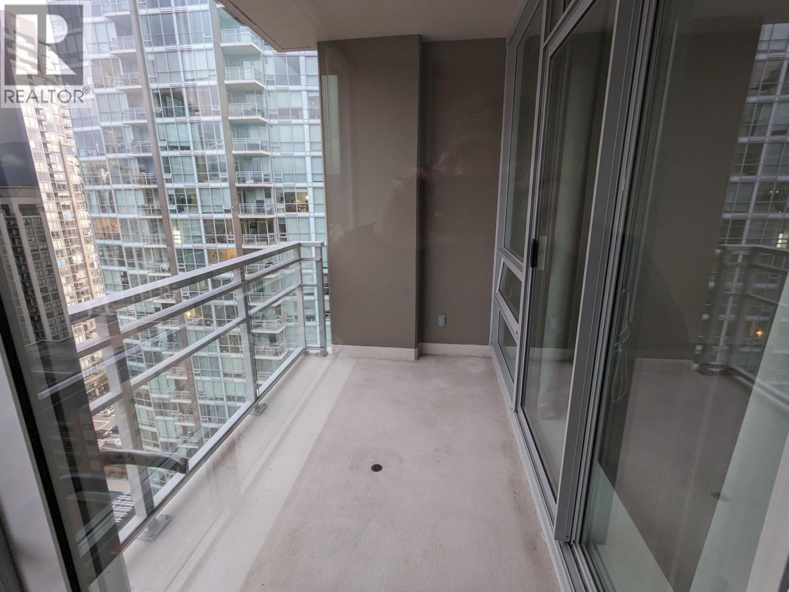 2506 2968 GLEN DRIVE, Coquitlam