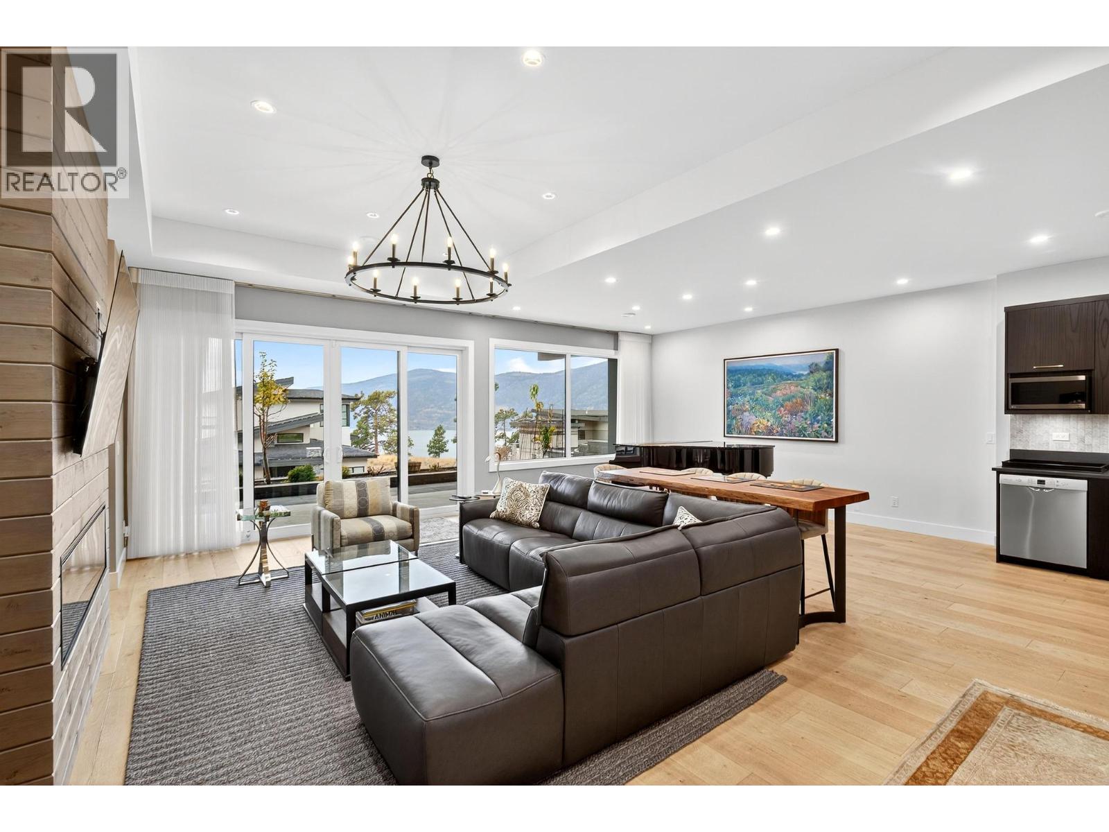  9746 Centrestone Crescent, Lake Country