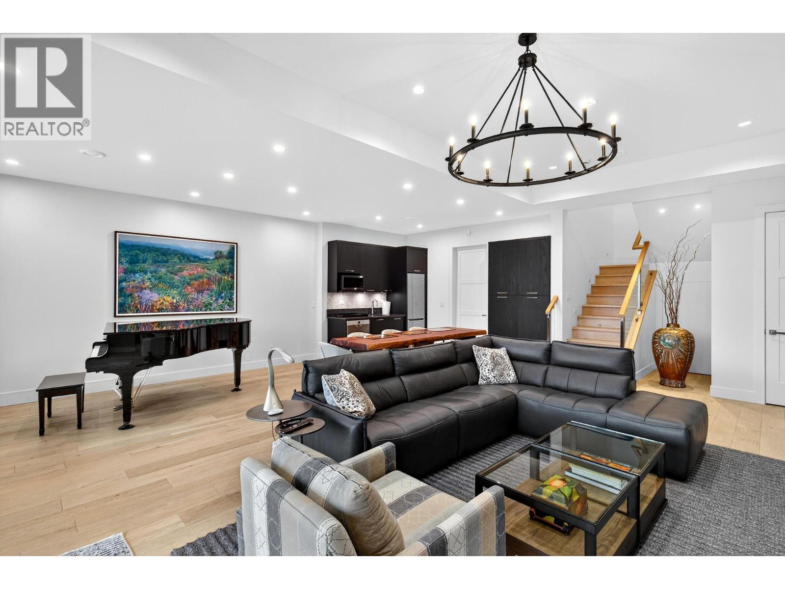  9746 Centrestone Crescent, Lake Country