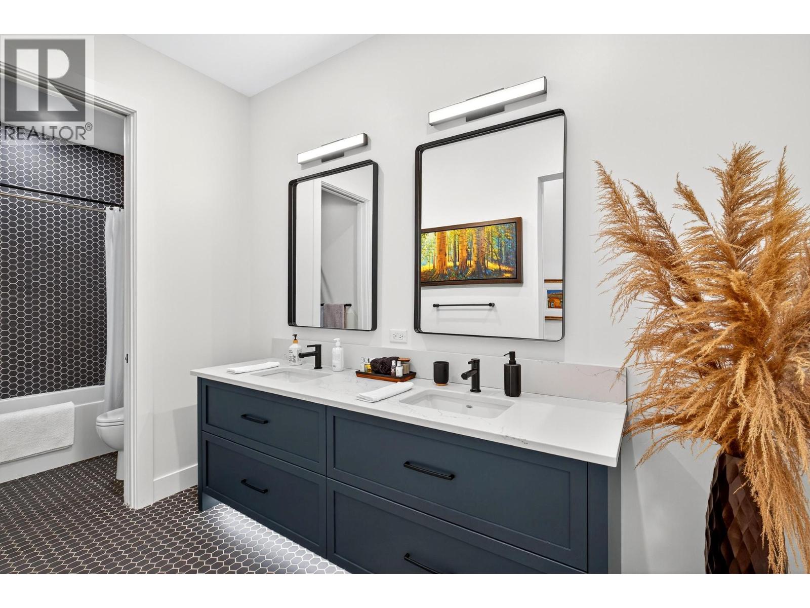  9746 Centrestone Crescent, Lake Country