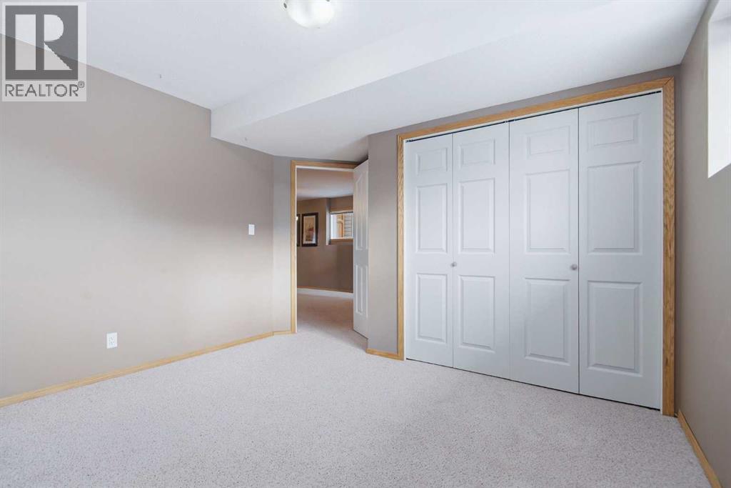 256 Deschner Close, Red Deer