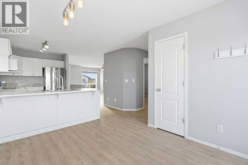 256 Deschner Close, Red Deer