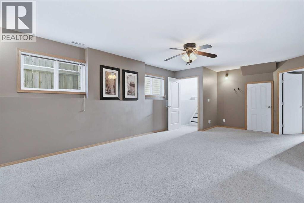 256 Deschner Close, Red Deer